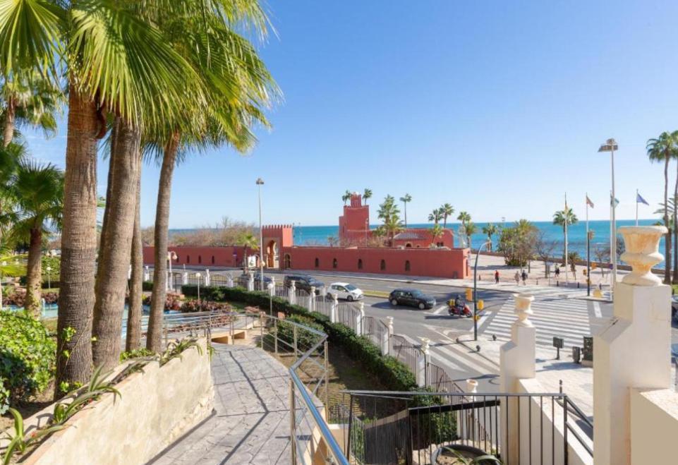 Benalbeach 1ª Línea De Playa Precio Mensuales Apartamento